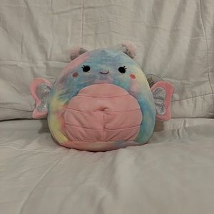 Wren Squishmallow 8 inch